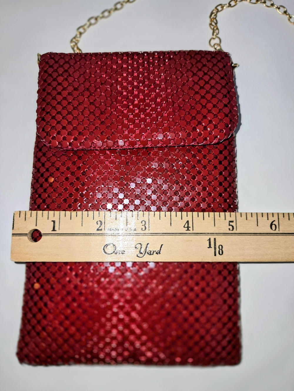 Woman's Red Crystal Mesh Crossbody Bag with Gold Chain Shoulder Strap Phone Bag - Picture 7 of 9